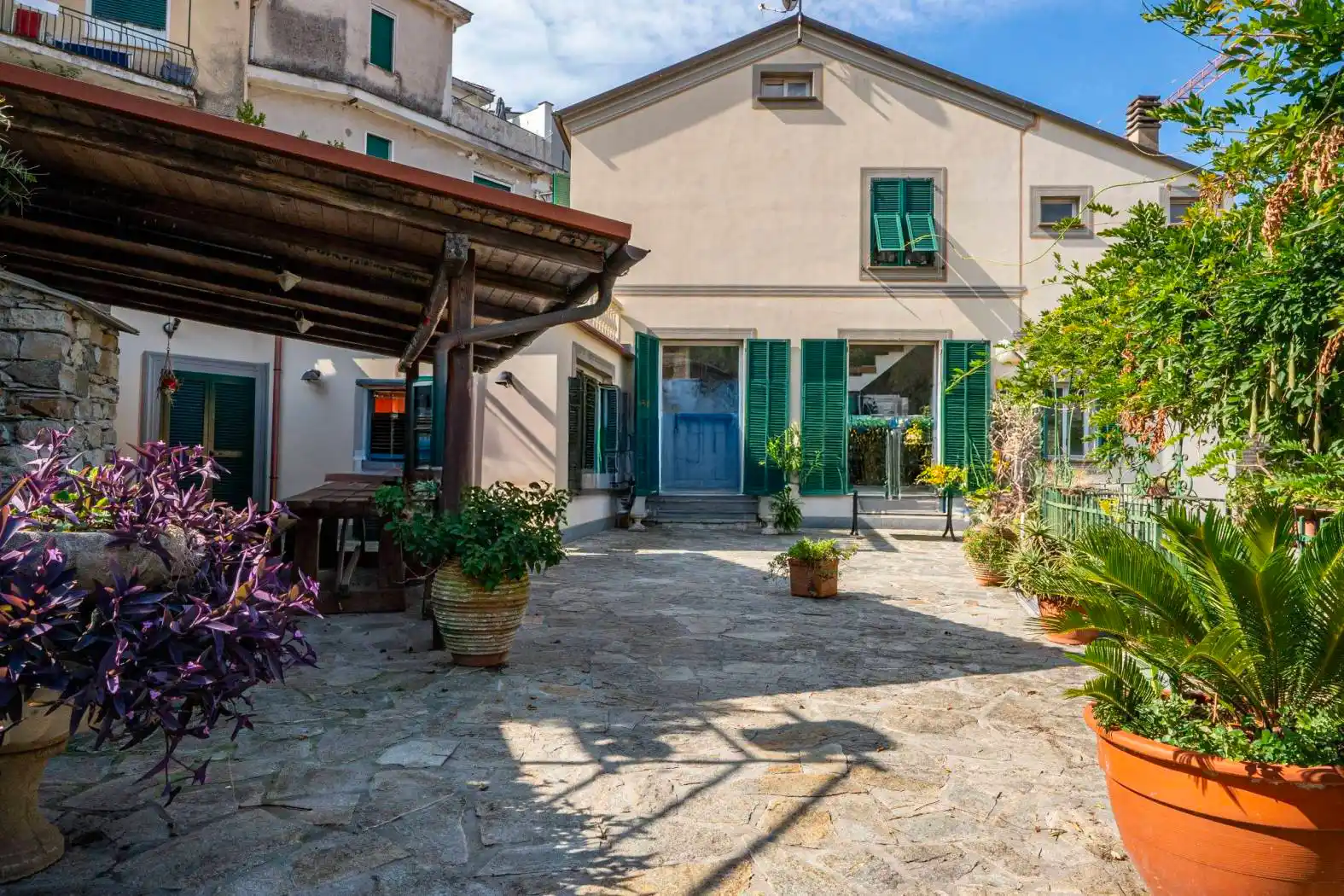 Villa Indipendente Con Giardino E Box A Pochi Passi Dal Mare A Cavi Di Lavagna