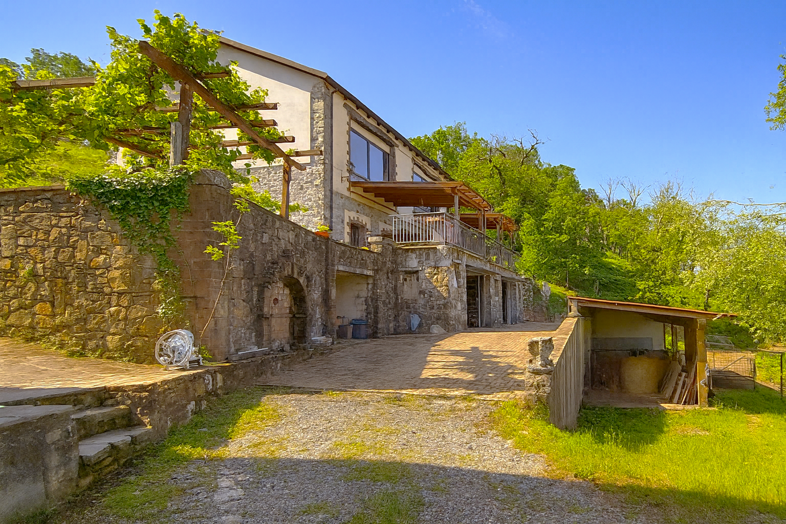 Casale Con Piscina Immerso Nel Verde Nella Val di Vara