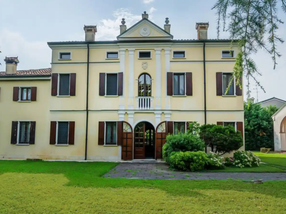 IL 16 Esclusiva Dimora Storica Con Ampio Parco E Piscina Vicino A Mantova