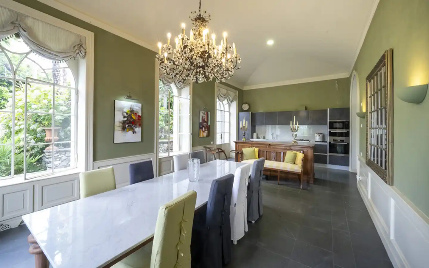 Villa med privat brygge ved innsjøen i Pallanza, Zona Castagnola