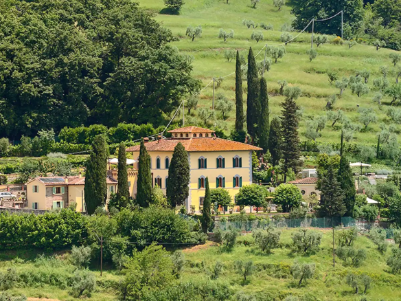 IB 762 Villa e Tenuta Agricola con Piscina a Pistoia