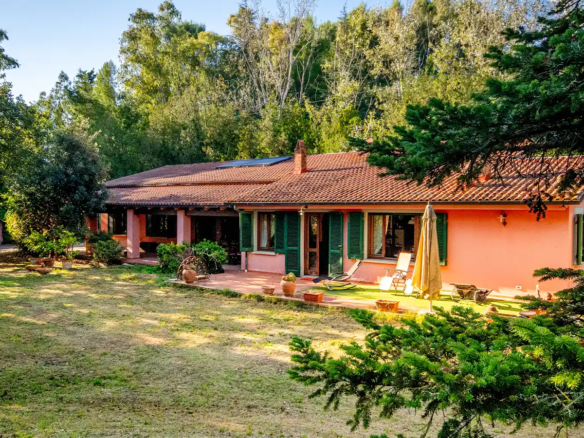 AI 57 Elegante Villa di Campagna sulle Colline Toscane a pochi chilometri dal mare